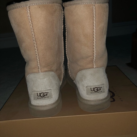 Boots - Picture 4 of 5